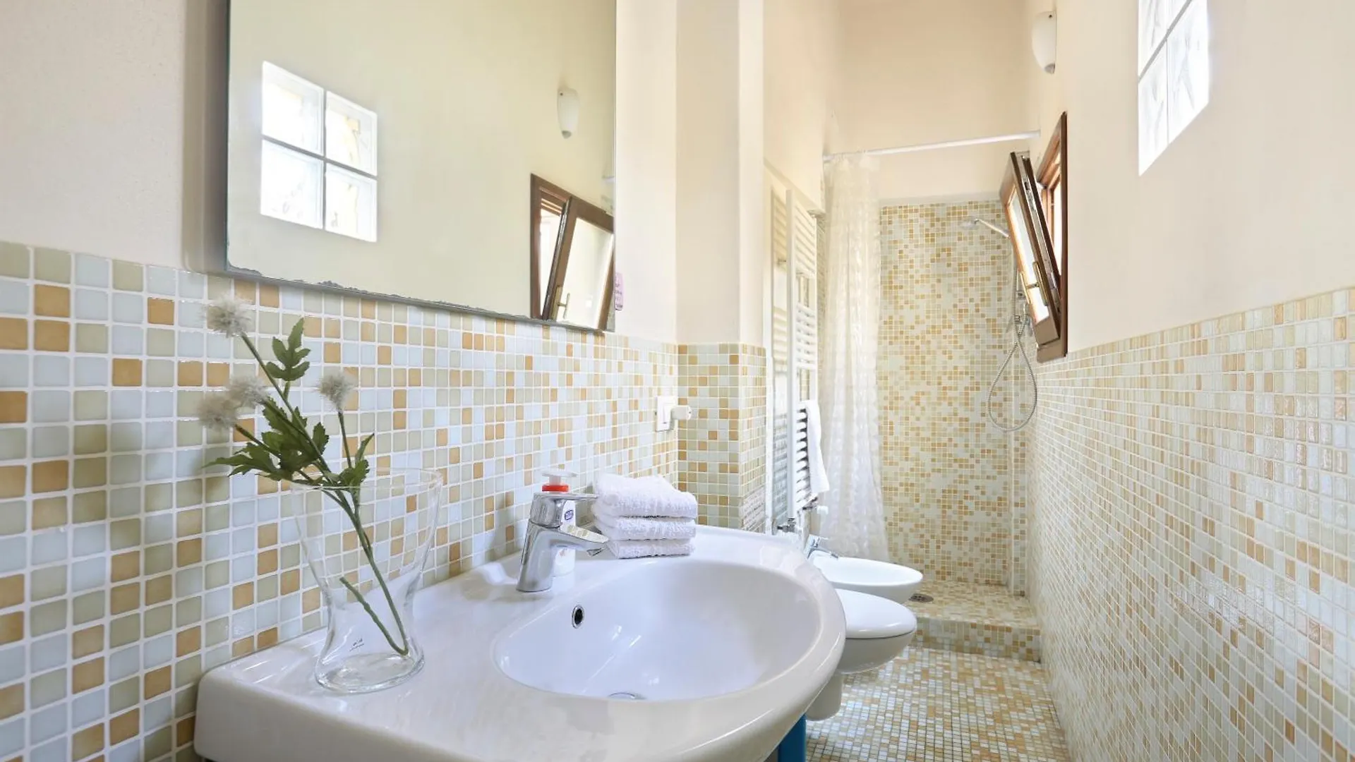 Firenze Central Room For Rent Italy