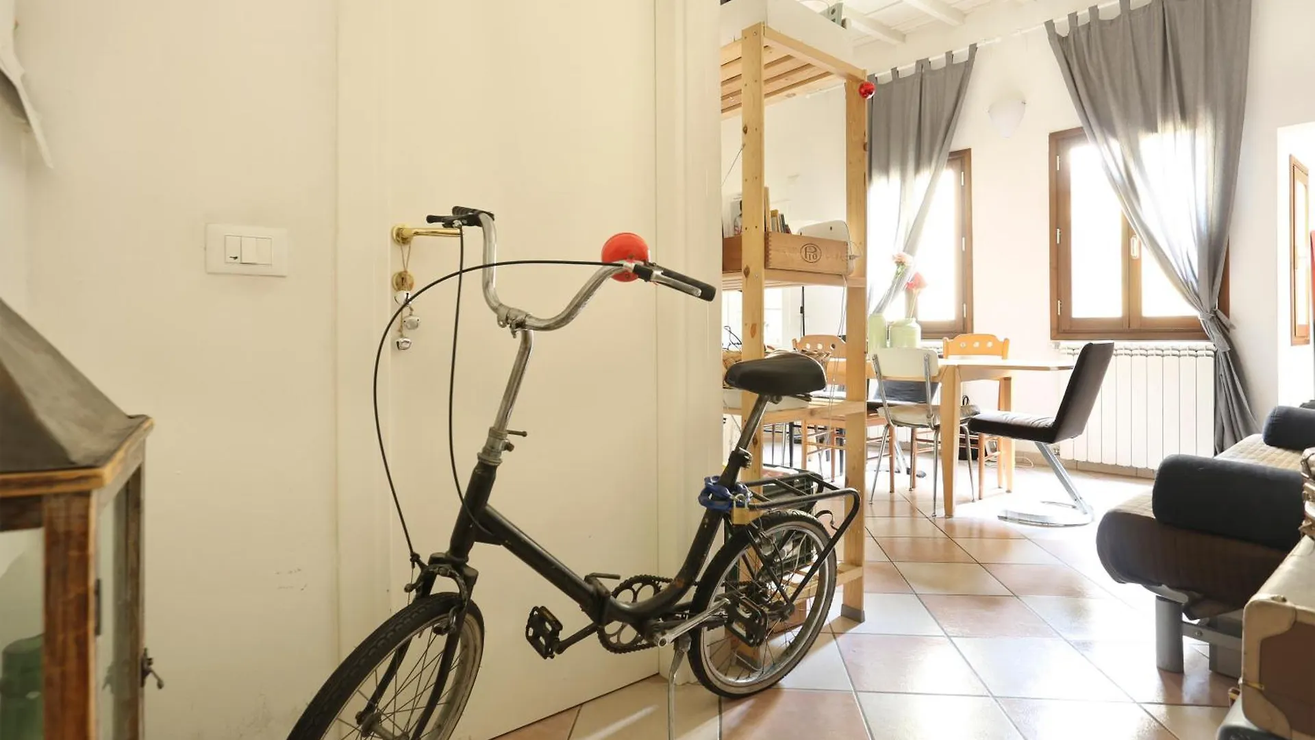 Homestay Firenze Central Room For Rent